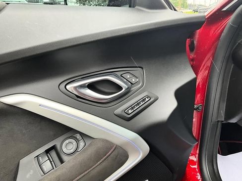 Used 2021 Chevrolet Camaro ZL1 RWD image 12