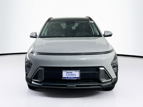 Used 2024 Hyundai Kona Limited AWD/4WD image 2