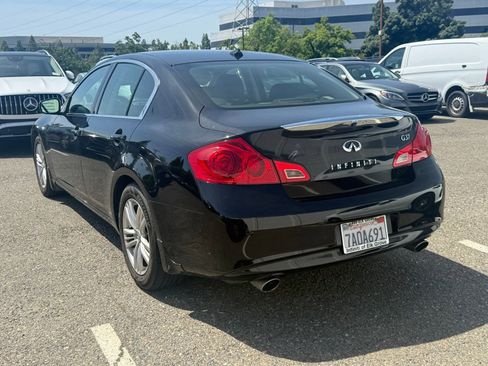 Used 2013 INFINITI G37 Journey w/ Premium Pkg RWD image 3