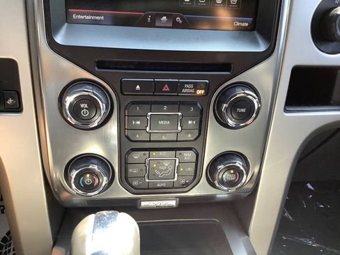 Used 2014 Ford F150 FX4 w/ Equipment Group 402A Luxury AWD/4WD image 45