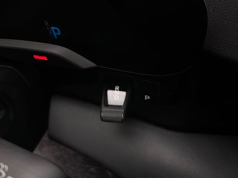 Used 2022 Porsche Taycan 4S image 12