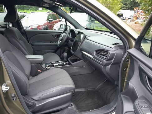 Certified 2026 Subaru Forester Premium AWD/4WD image 37