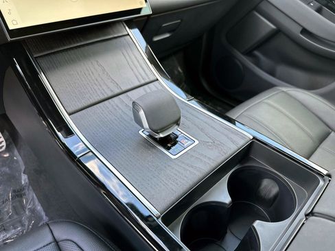 Used 2024 Land Rover Range Rover Evoque Dynamic SE image 20