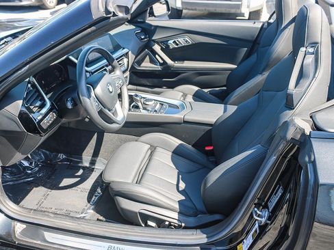 Used 2019 BMW Z4 sDrive30i w/ Convenience Package RWD image 24
