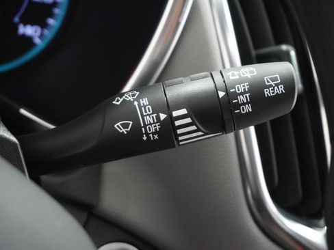 Used 2024 Chevrolet Equinox LS w/ Driver Confidence II Package image 22