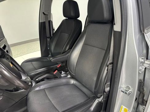 Used 2019 Chevrolet Trax LT w/ LT Convenience Package FWD image 13