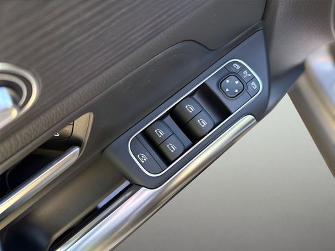 Certified 2026 Mercedes-Benz GLA 250 4MATIC image 13