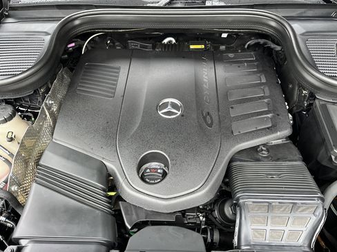 Certified 2024 Mercedes-Benz GLS 450 4MATIC image 65