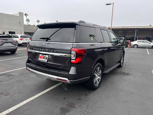Used 2024 Ford Expedition Limited image 5