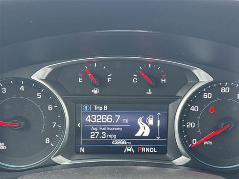 Used 2021 Chevrolet Equinox LT image 28