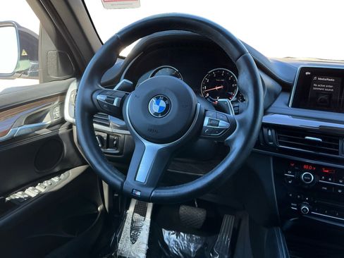 Used 2019 BMW X6 sDrive35i w/ M Sport Package image 11