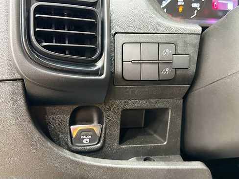 New 2025 RAM ProMaster 2500 w/ Power Group image 19