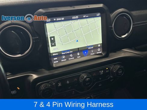 Used 2022 Jeep Wrangler Unlimited Sahara w/ LED Lighting Group AWD/4WD image 22