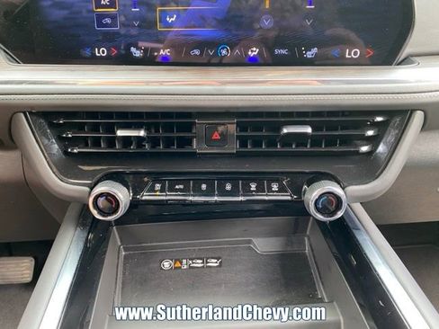 Used 2025 Chevrolet Tahoe LT AWD/4WD image 33
