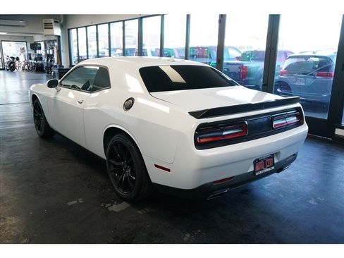 Used 2018 Dodge Challenger SXT Plus RWD image 5