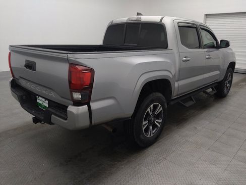 Used 2020 Toyota Tacoma SR w/ SR Convenience Package image 9