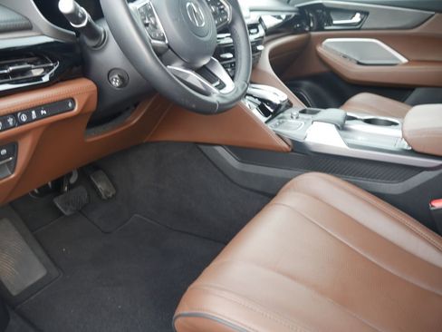 Used 2023 Acura MDX SH-AWD w/ Advance Package image 19