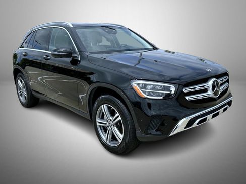 Used 2022 Mercedes-Benz GLC 300 4MATIC image 3