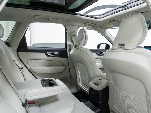 New 2026 Volvo XC60 T8 Ultra w/ Climate Package image 23