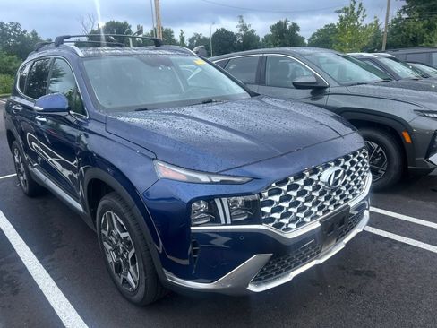 Used 2022 Hyundai Santa Fe Limited AWD/4WD image 2