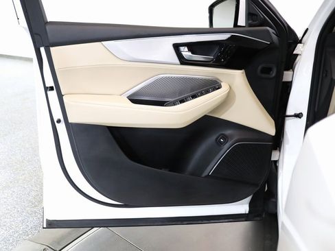 Used 2023 Acura MDX SH-AWD image 13