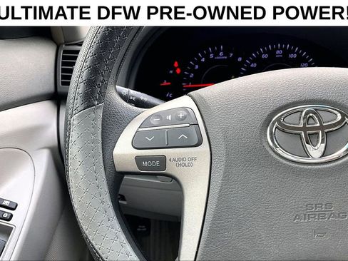 Used 2010 Toyota Camry LE FWD image 23