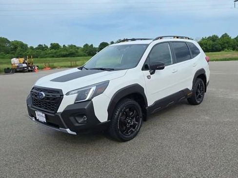 Used 2023 Subaru Forester Wilderness w/ Wilderness Package AWD/4WD image 3