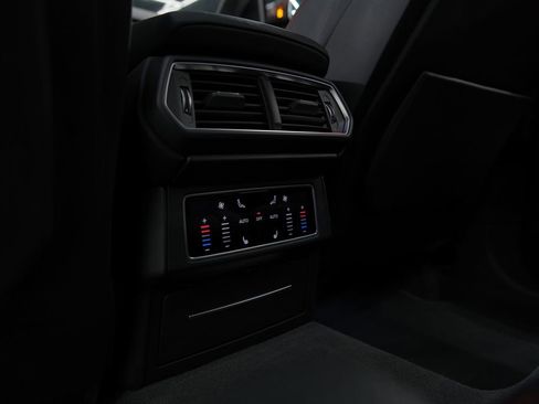 Used 2021 Lamborghini Urus image 39