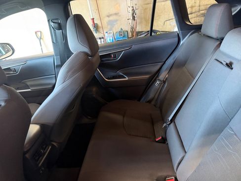 Used 2021 Toyota RAV4 SE w/ Weather & Moonroof Package AWD/4WD image 33