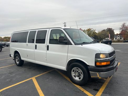Used 2013 Chevrolet Express 3500 LT w/ LT Preferred Equipment Group image 4