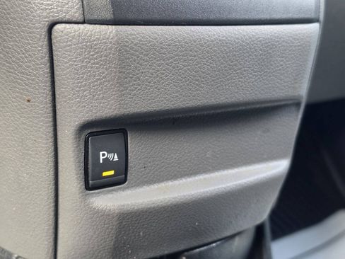 Used 2017 Nissan NV200 SV FWD image 38
