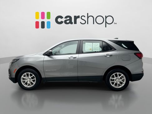 Used 2024 Chevrolet Equinox LS AWD/4WD image 2