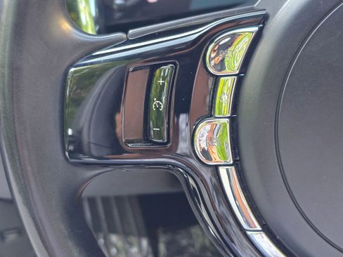 Used 2011 Rolls-Royce Ghost RWD image 21