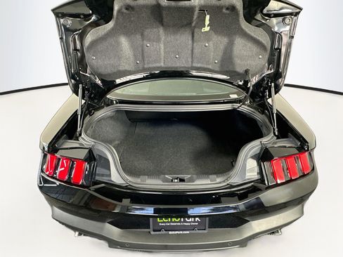 Used 2026 Ford Mustang Premium RWD image 28
