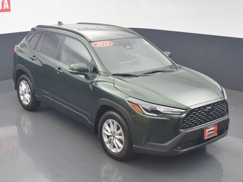 Used 2023 Toyota Corolla Cross LE FWD image 21