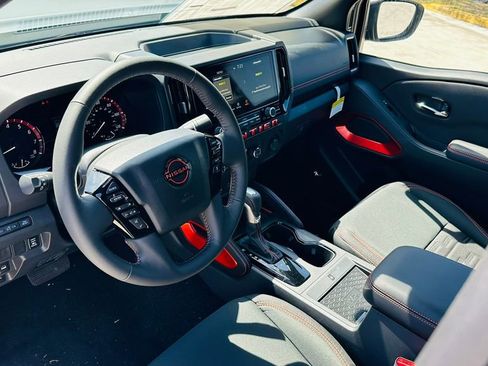 New 2026 Nissan Frontier PRO-4X w/ Pro-4x Convenience Package image 12