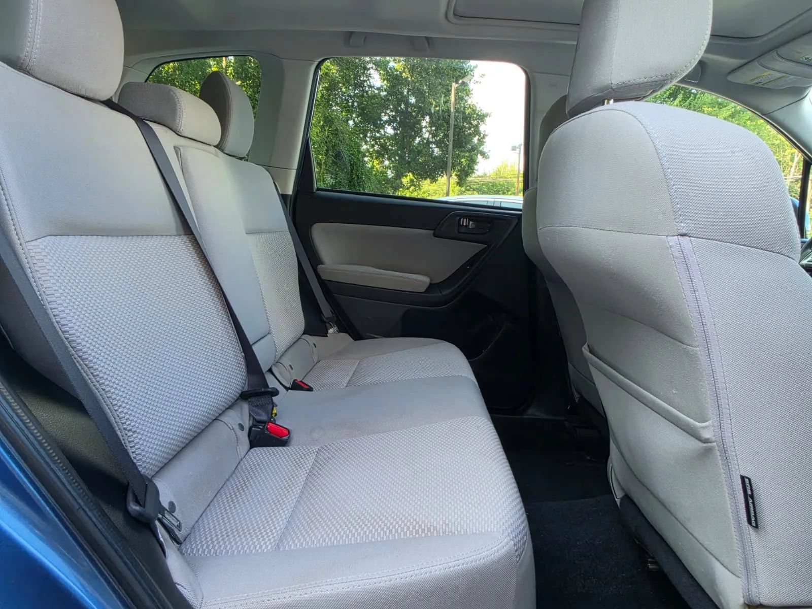 Used 2015 Subaru Forester 2.5i Premium w/ All-Weather Package AWD/4WD image 11