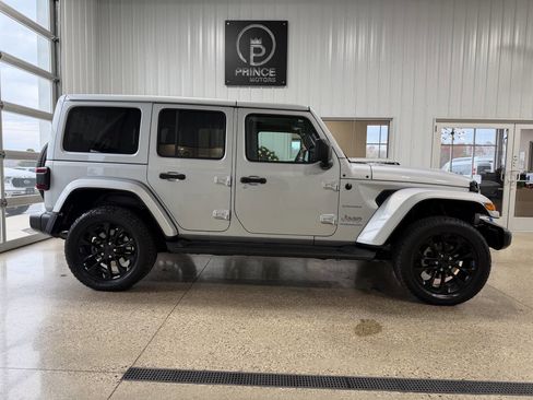 Used 2023 Jeep Wrangler Unlimited Sahara w/ Cold Weather Group image 42