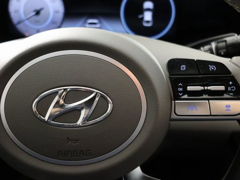 Used 2023 Hyundai Elantra SEL w/ Convenience Package image 26