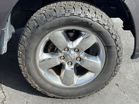 Used 2019 RAM 1500 Express w/ Express Value Package image 32