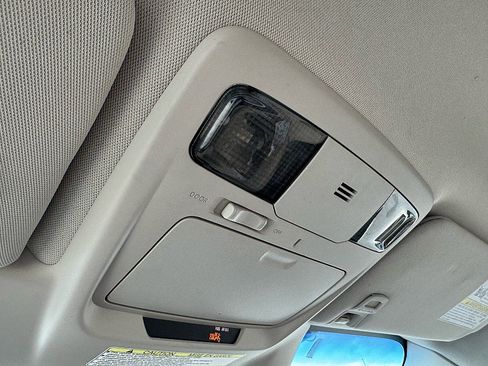 Used 2015 Subaru Outback 2.5i Premium image 20