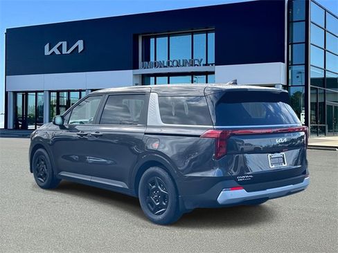 New 2026 Kia Carnival LXS image 9