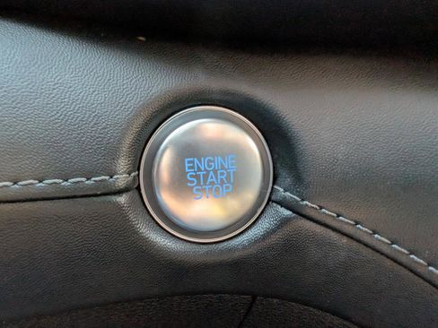 Certified 2022 Hyundai Santa Fe Limited image 35