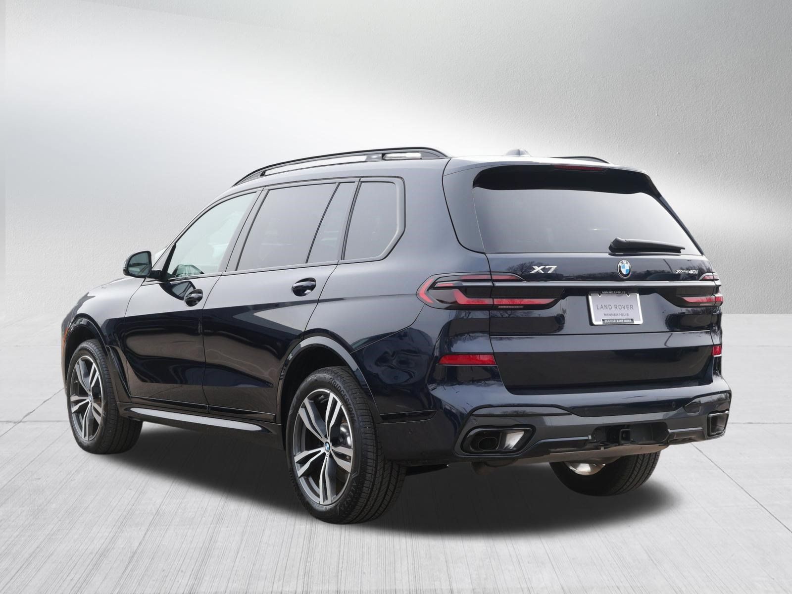 Certified 2026 BMW X7 xDrive40i AWD/4WD image 3
