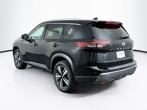 Used 2026 Nissan Rogue SL FWD image 5