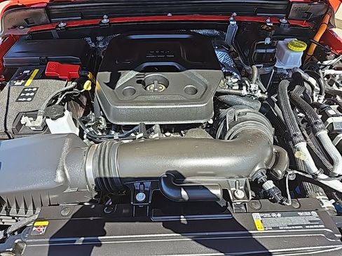 Certified 2025 Jeep Wrangler Unlimited Sahara image 31