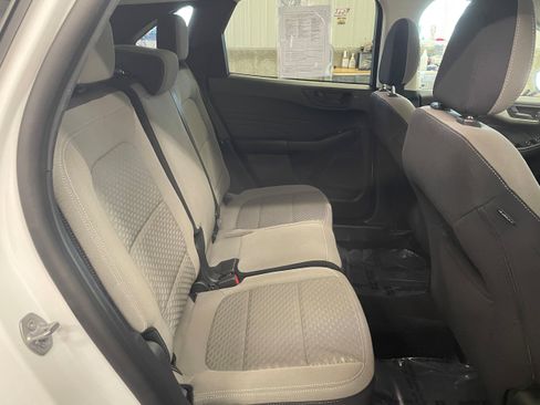Used 2022 Ford Escape SE AWD/4WD image 30