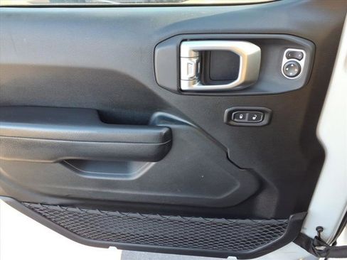 Used 2020 Jeep Gladiator Sport w/ Quick Order Package 24S image 22