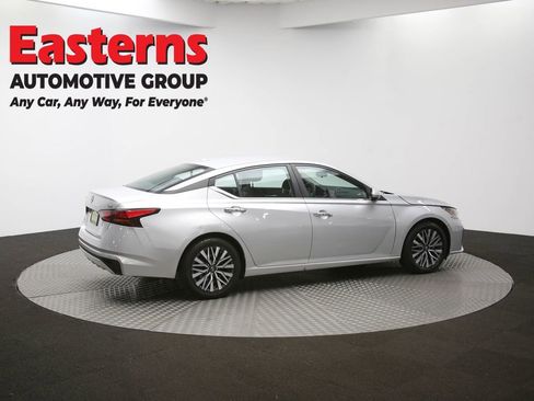 Used 2023 Nissan Altima 2.5 SV image 42