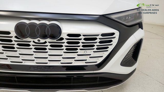 Used 2024 Audi Q8 e-tron Prestige w/ Prestige Package AWD/4WD image 25